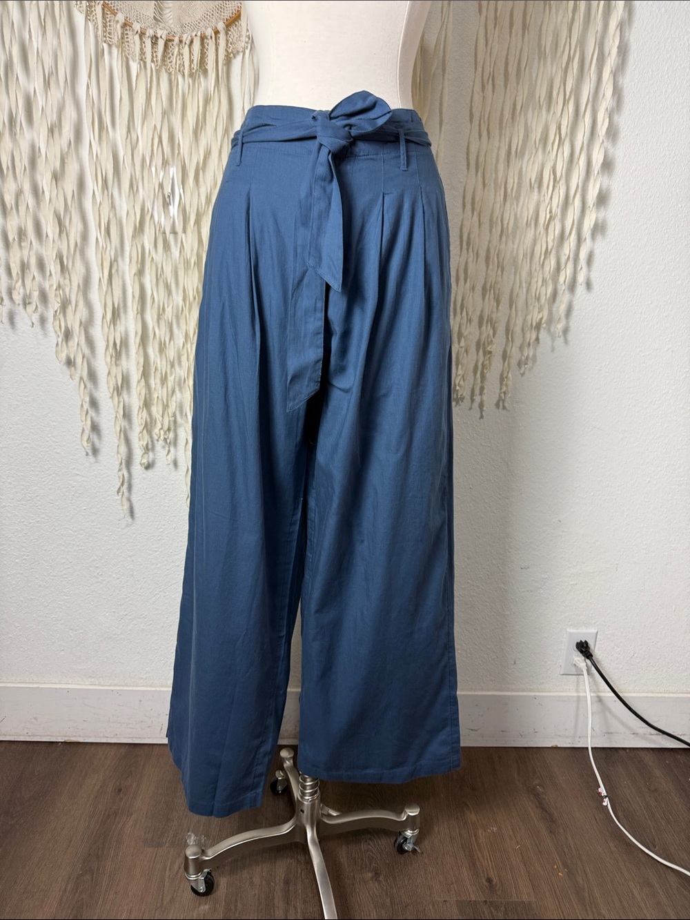 PACT NWT Blue Organic Cotton Paperbag Belted Trouser Size M